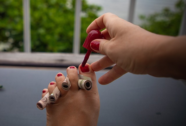 Mantenha suas unhas limpas com o tratamento de unhas fúngicas